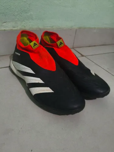 Chuteira sem cadarços Predator 24 league society<br><br>24 LEAGUE SOCIETY