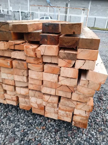 Regua em eucalipto 2,5x5x3 caibro 5x10x3