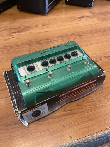 Pedal de delay line 6 DL4