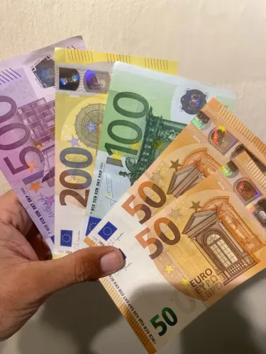 Euro em espécie