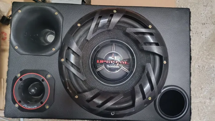 Vendo caixa trio