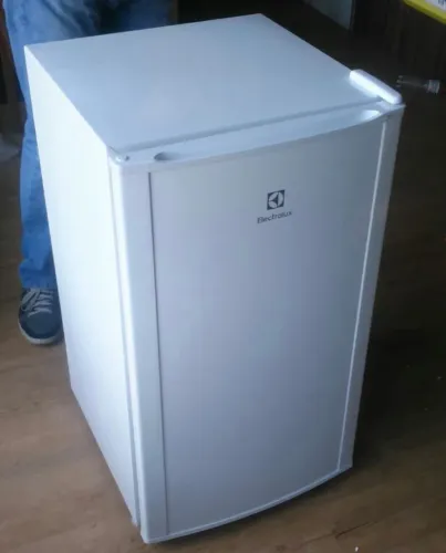 Frigobar Electrolux