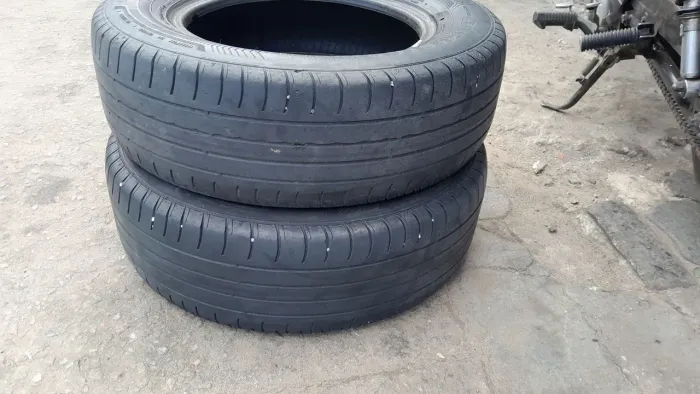 Vendo pneus Goodyear 14 185.70
