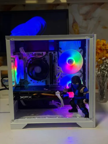 PC Gamer Ryzen 5 3500X + RX 570 + 16GB DDR4