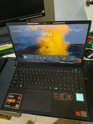 Notebook positivo R15M RAYZEN 5 8GB RAM