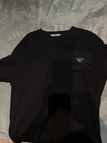 Camiseta Prada oversized importada