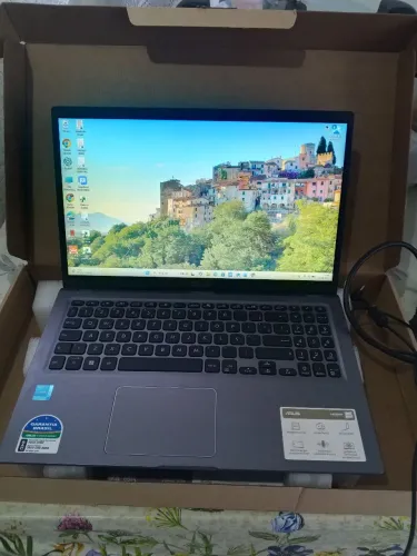 ? Notebook ASUS VivoBook X515KA - 4GB RAM / 119GB - Windows 11