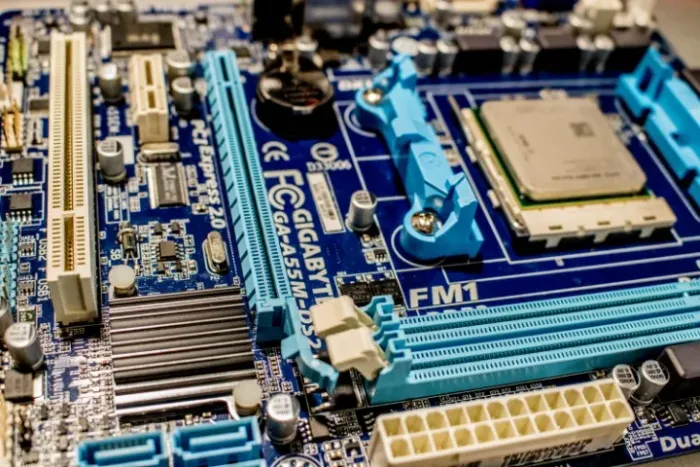 Placa-Mãe Sem Vídeo? Fazemos Diagnóstico e Reparo em Natal (40 Reais)