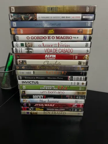 COLEÇÃO DE DVDs - Novos e Semi-Novos
