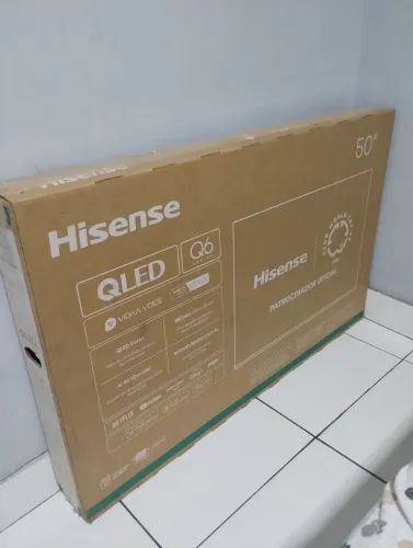 Smart tv 4K Hisense Qled nova na caixa