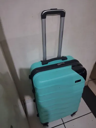 Mala de Viagem Medio/ Grande 25 Kg Verde Tiffany c/ Rodinhas