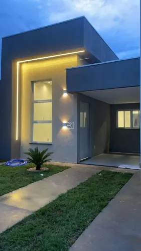 Casa para Venda em Cuiabá, Coophema, 2 dormitórios, 1 suíte, 2 banheiros, 2 vagas