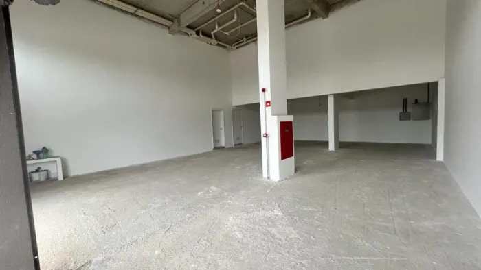 Locação Comercial 320m² Jd. Caravelas. 2 Salões, Pé-Direito Alto - Possibilidade de vaga c