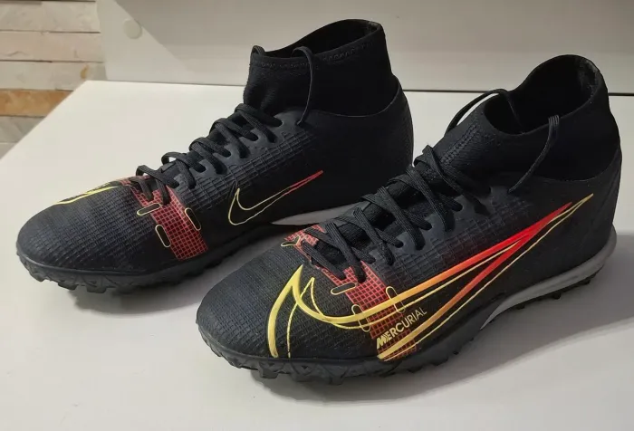 Nike Mercurial Superfly 8 Academy IC Futsal Nr. 39