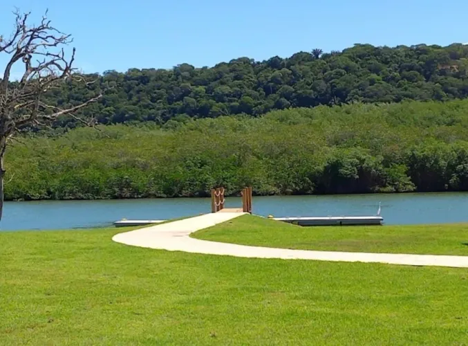 Vende lote no Cond. Santé