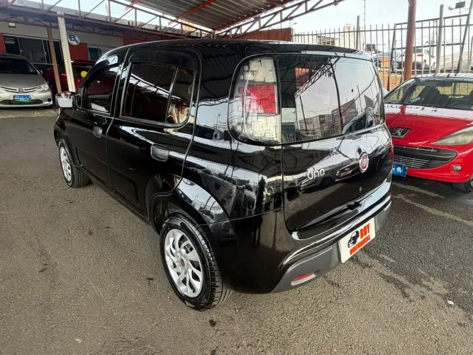 Fiat Uno WAY 1.0 Flex 6V 5P 2021