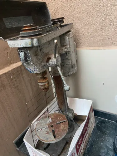 Motor WEG 3cv monofásico 2 polos 110/220V em Furadeira de bancada