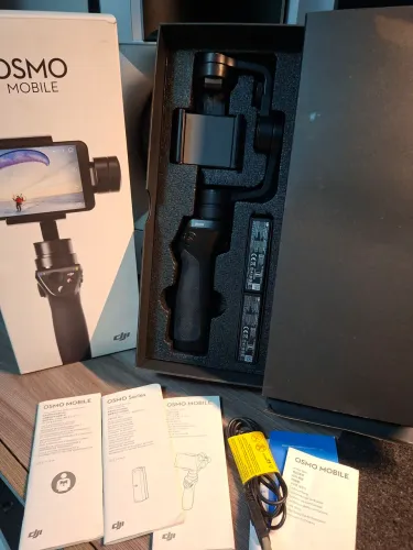 DJI Osmo Mobile - Gimbal - Completo