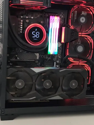 Placa de vide oRx 5700 gigabyte