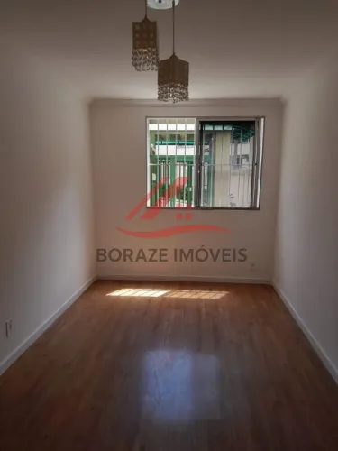 Apartamento à Venda no Parque São Vicente em Mauá/SP.