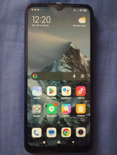 Redimi 10a 128gb, 6 de ram<br>Bom pra jogo, tela nova, funciona tudo <br>250$