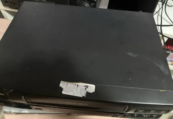 Videocassete Gradiente GV-409 4 Head VHS - Para Retirada de Peças ou Reparo