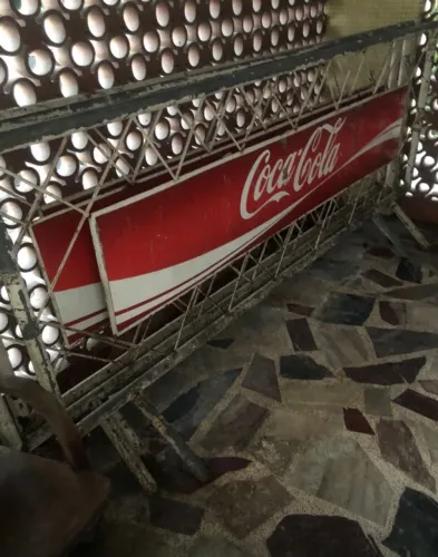 Cavalhete de ferro da Coca cola