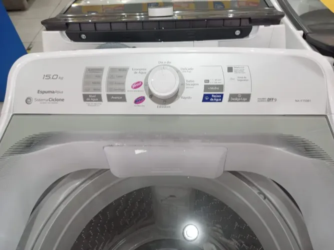 Máquina de lavar Panasonic