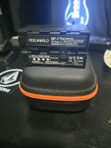 Bateria Feelworld Np F750 nova sem uso