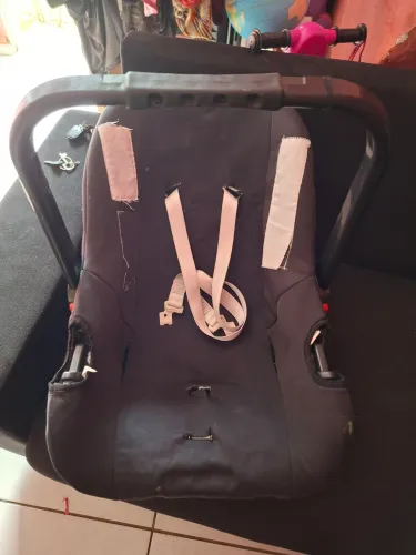 Bebê conforto preço negociável 