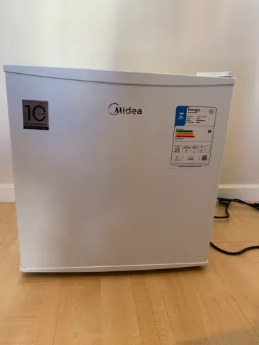 Frigobar Midea 45L com garantia