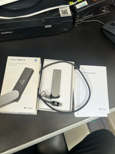 Ledger Nano X - Carteira de cripto moeda. Nunca usada