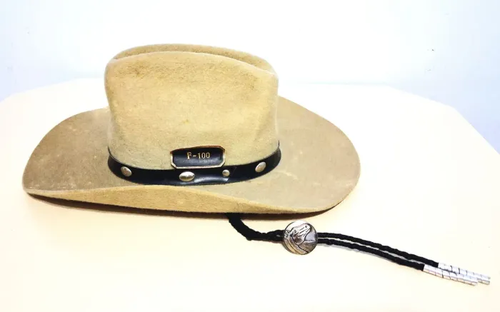 CHAPÉU VINTAGE GUANADO - MODELO F-100 - ESTILO COUNTRY ORIGINAL ANOS 80