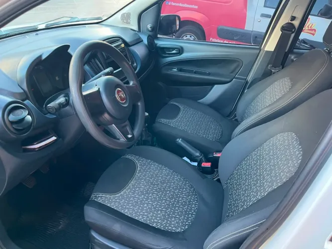 Fiat Uno Attractive 1.0 EVO Fire Flex 8V 5P 2021