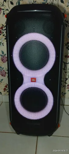 Caixa de som JBL paribox 710 nova