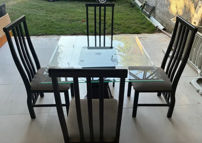 Mesa 4 cadeiras