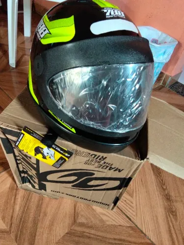 Capacete zero n *17