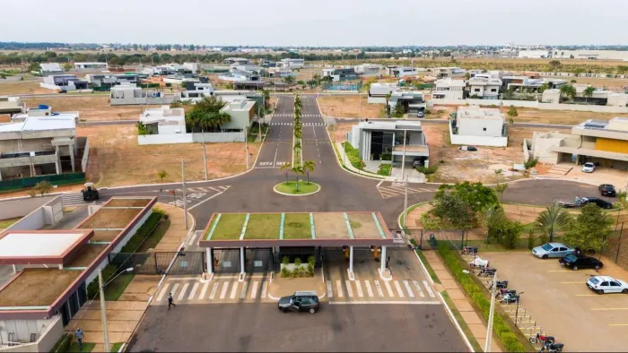 Terreno à venda no Condomínio Villa Dumont em Três Lagoas - MS
