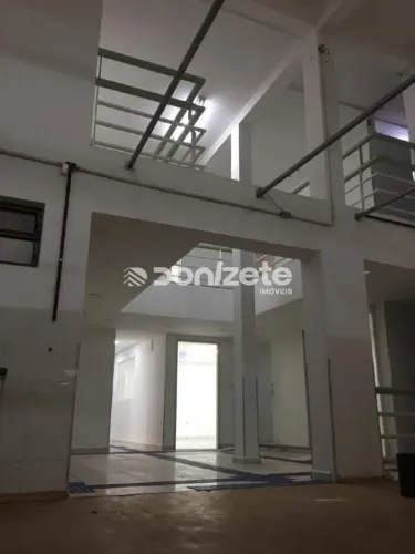 Prédio Comercial para Alugar em Vila Alzira, Santo André 1.056 m² (Construída) + 1.056 m²