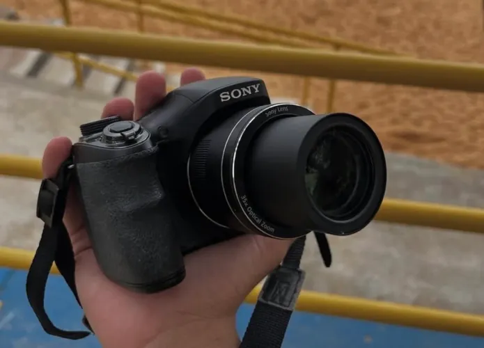 Câmera Sony Cyber-Shot DSC-H300 Preta