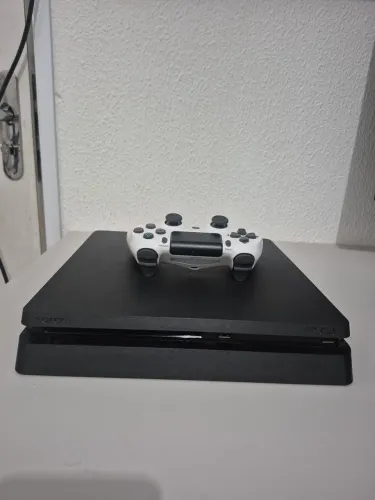 VENDO PS4 SLIM