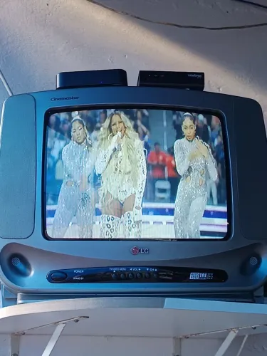 TV LG TUBO 14 POLEGADAS