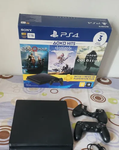 Playstation 4 Slim 1TB