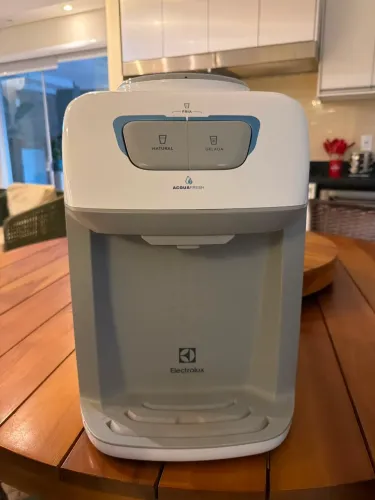 Refrigerador de água