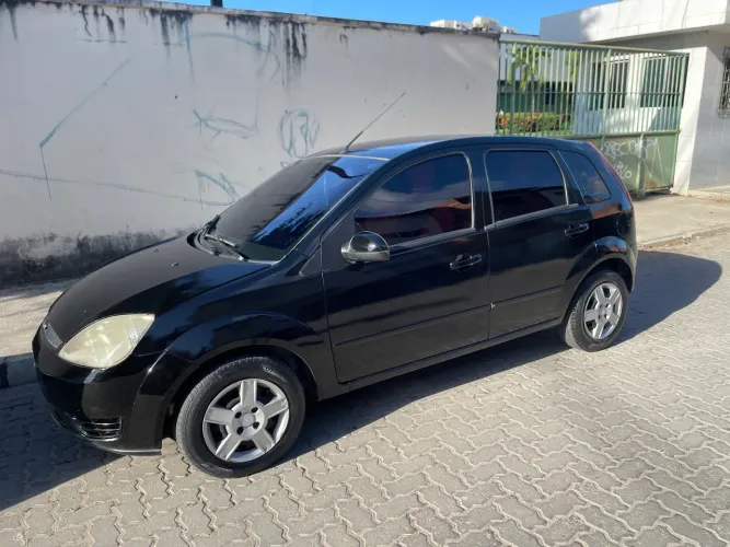 Ford Fiesta Sed. 1.6 8V Flex 4P 2006