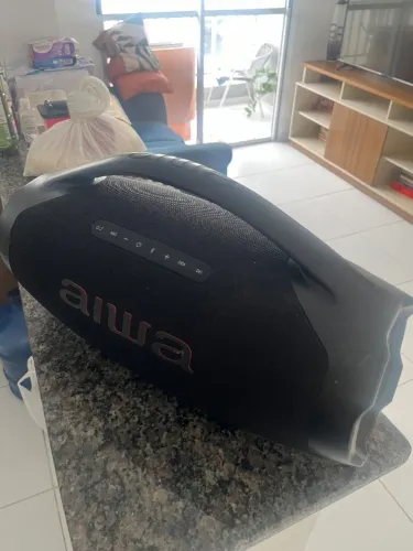 Caixa De Som Boombox Aiwa AWS-BBS-01-B 200w IP66 30hs De Bateria