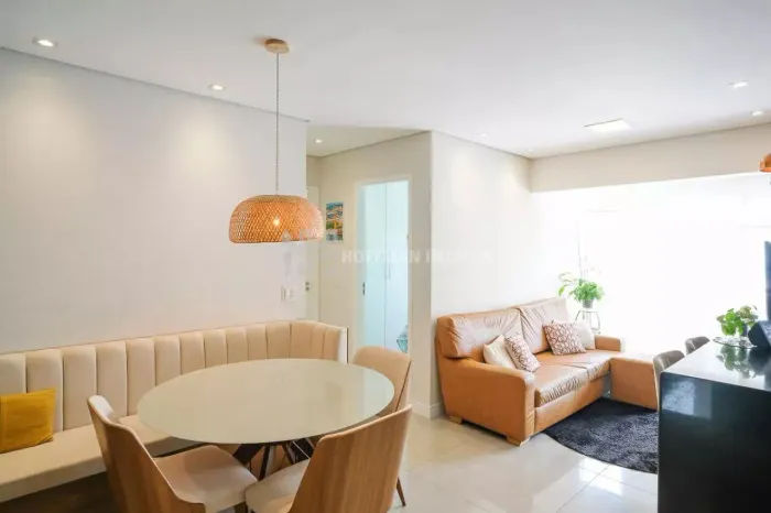 Apartamento a venda com sacada gourmet 2 dormitórios 1 suíte e 2 vagas no bairro Olímpico