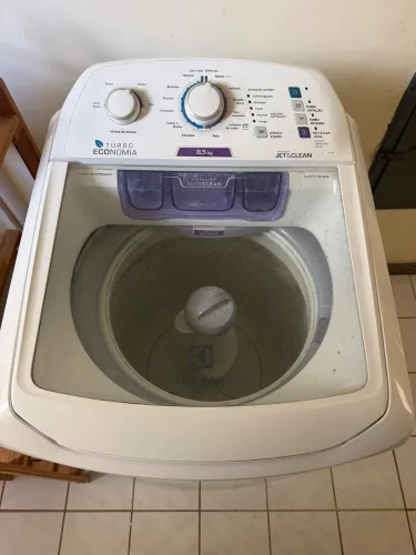 Máquina de lavar roupas 