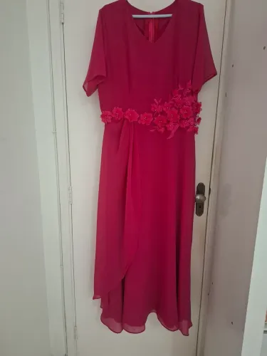 VESTIDO SEMI NOVO USADO SÓ 1VEZ