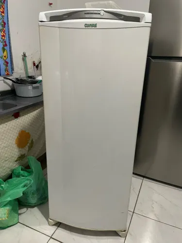 VENDE SE GELADEIRA